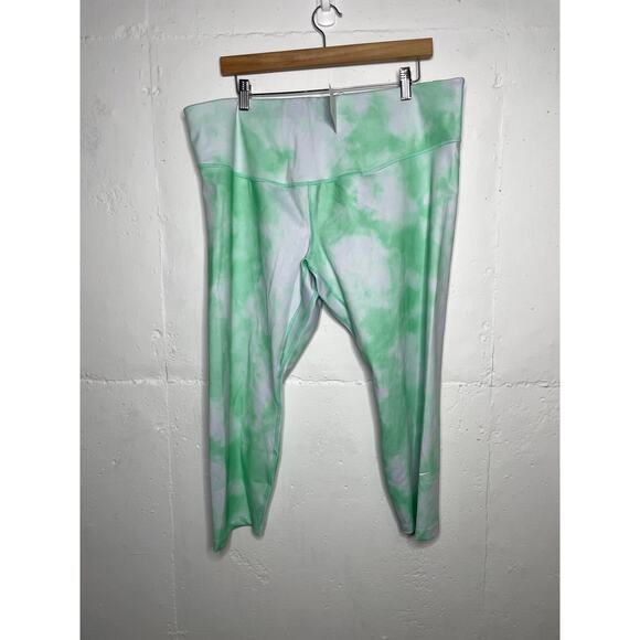 NEW Nike Dri-Fit Womens 2X Athletic Leggings Mid Rise Cropped - Picture 1 of 8